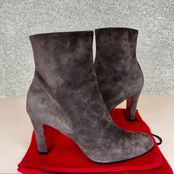 🔴SOLD🔴 Louboutin Top 70 Grey Suede ankle boots - Picture 5 of 8